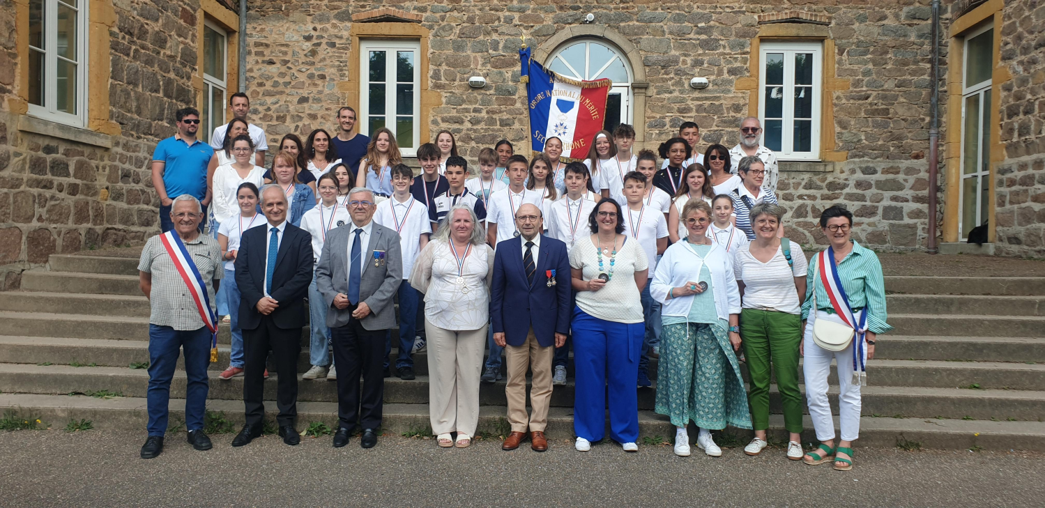 Prix de l'éducation à la citoyenneté 2025 au collège Eugénie de POMEY d’Amplepuis